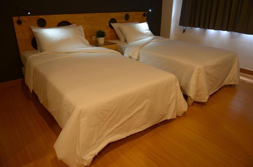 Hotel Mybed Ratchada Bangkok Esterno foto