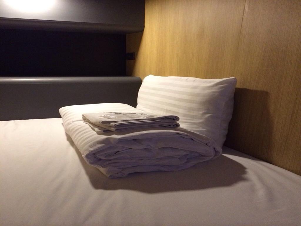 Hotel Mybed Ratchada Bangkok Esterno foto